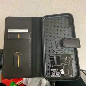 UNIQUE LONDON Folio Case iPhone XR